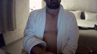 totrioboy live from Greece