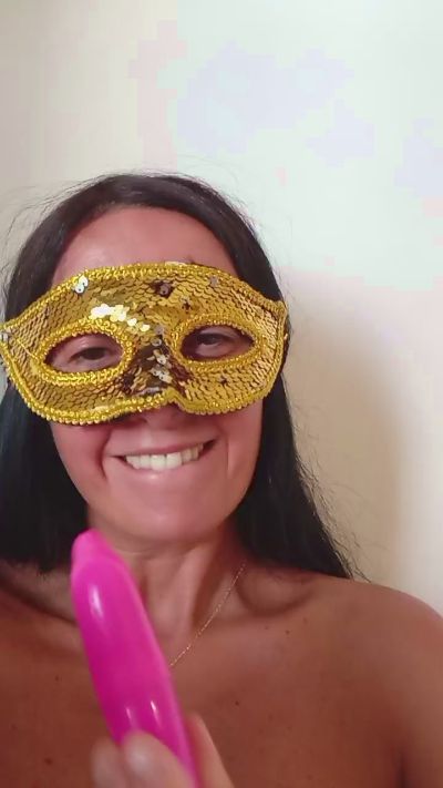 vanessa583 live from Italy