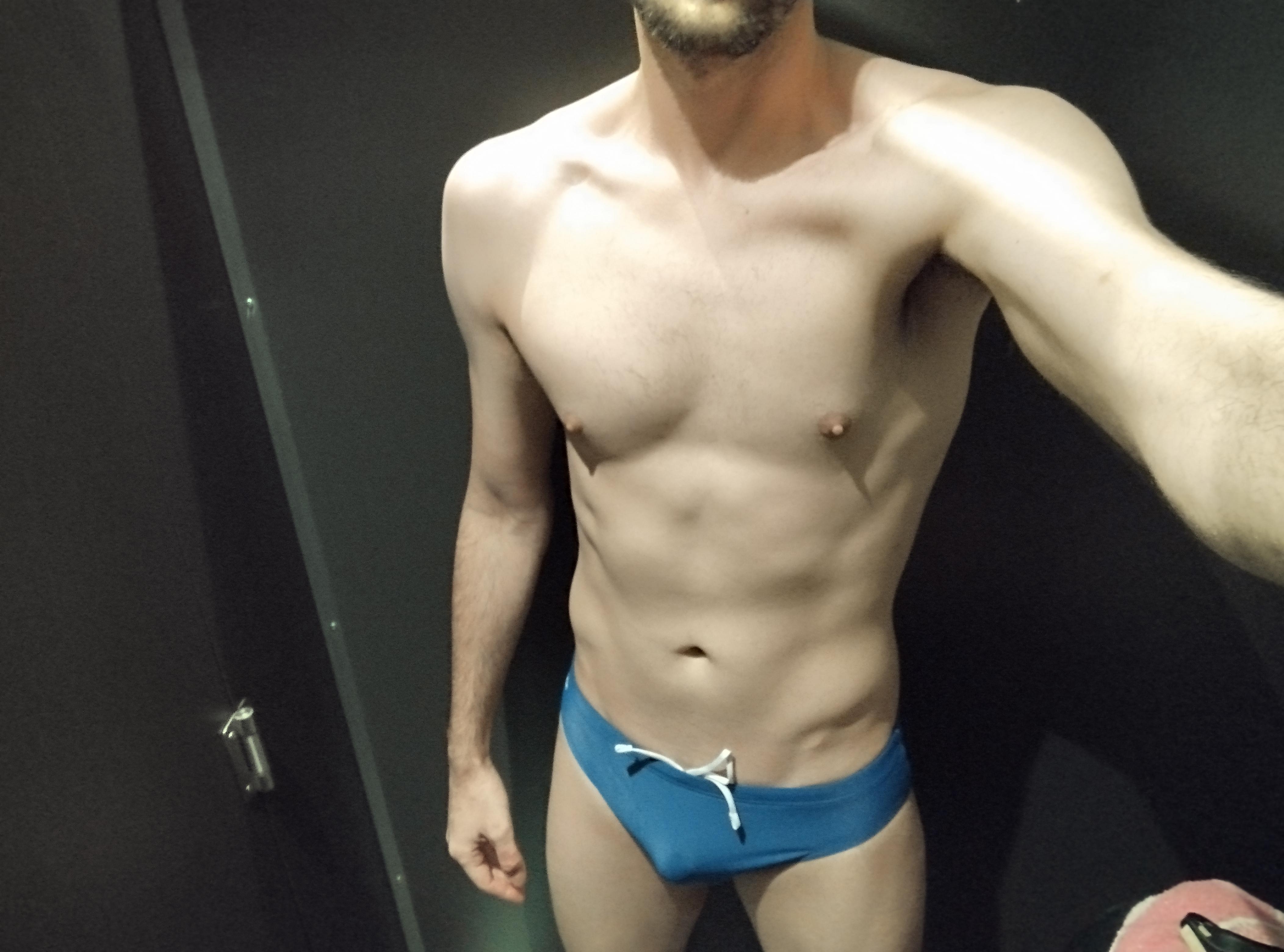 wolfy61 live from Spain