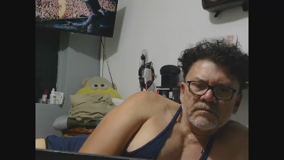 xanderdinis live from United States