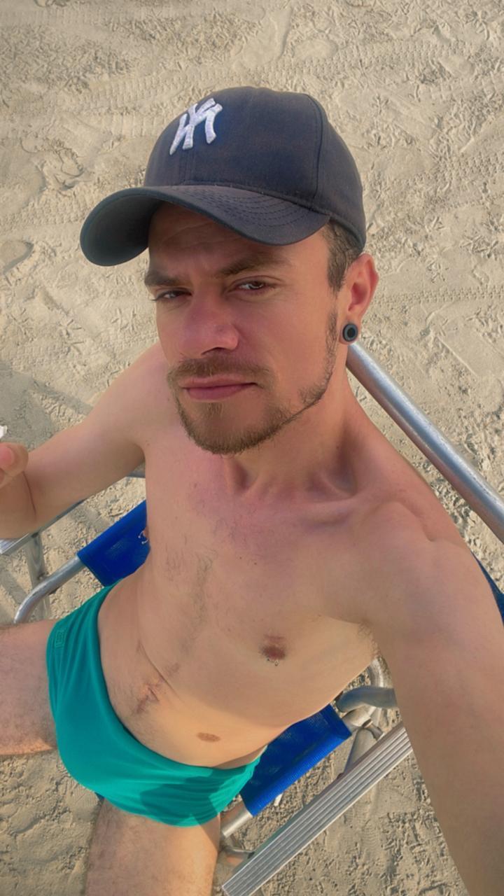 xxlucasfelippe live from Brazil