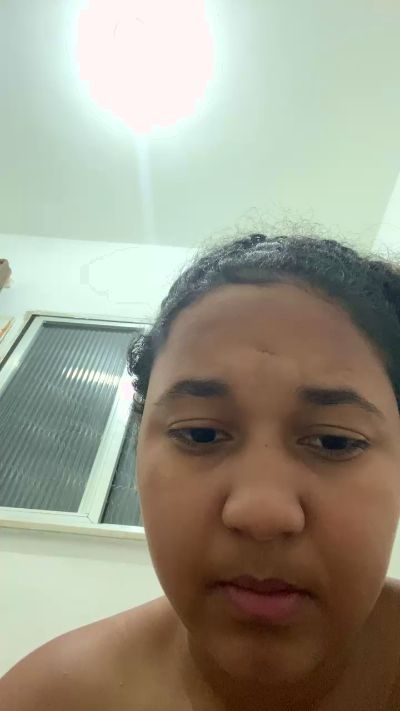 yaa_capetinha live from Brazil