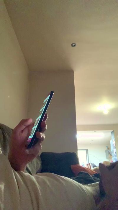 zelek2 live from Belgium