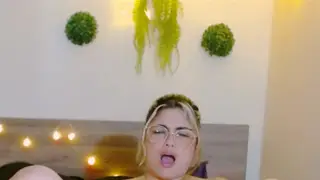 Juliietha Servas live webcam model