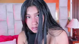 Linna Valencia live webcam model