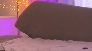 Belle Skye live webcam model