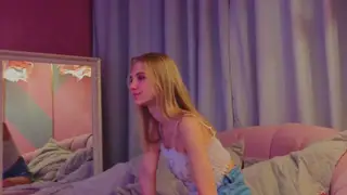 Chloe Lins live webcam model