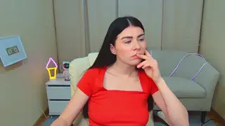 Mila Secretss live webcam model