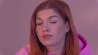 Ova Parlow live webcam model