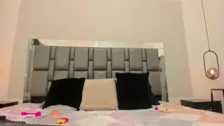 Amber Hiltonn live cam preview