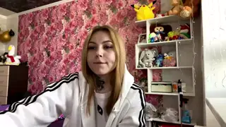 Ginette Hachting live webcam model