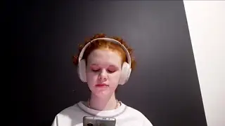 Sylvie Vierps live webcam model