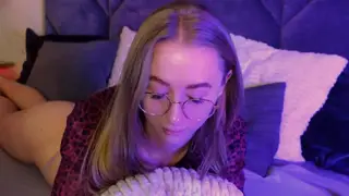 Victoria Riddle live cam preview